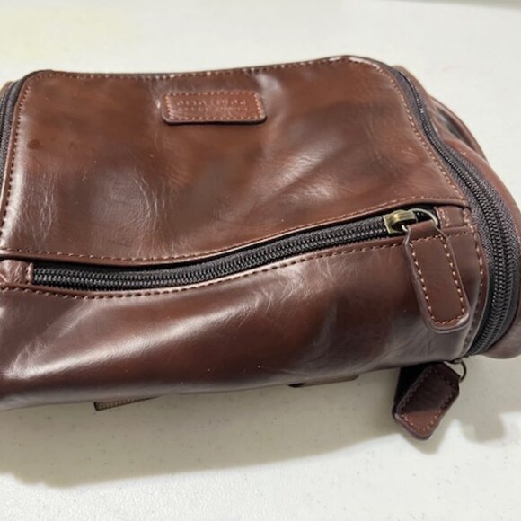 Men's Travel Kit Toiletry Hanging Zippered Bag Perry Ellis Portfolio Brown - Picture 9 of 16